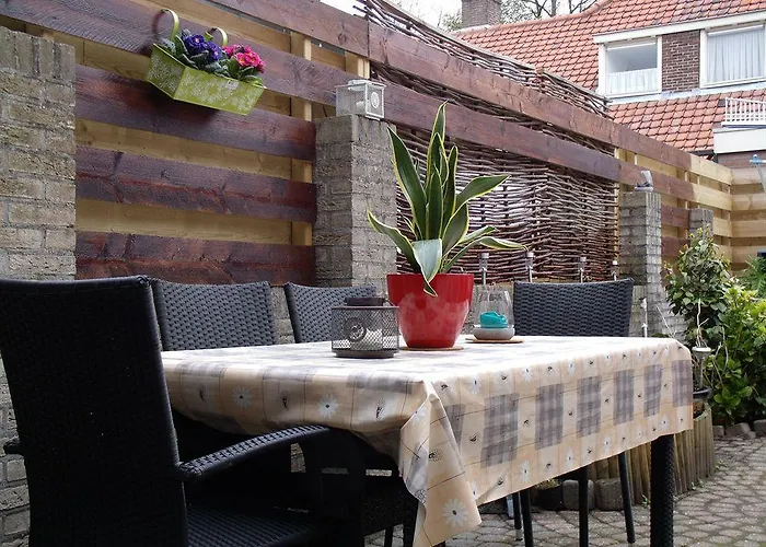 Couette-café De Haven 4*